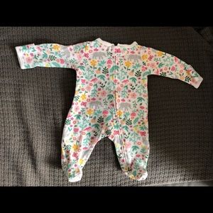 Carter’s cute premie onesie